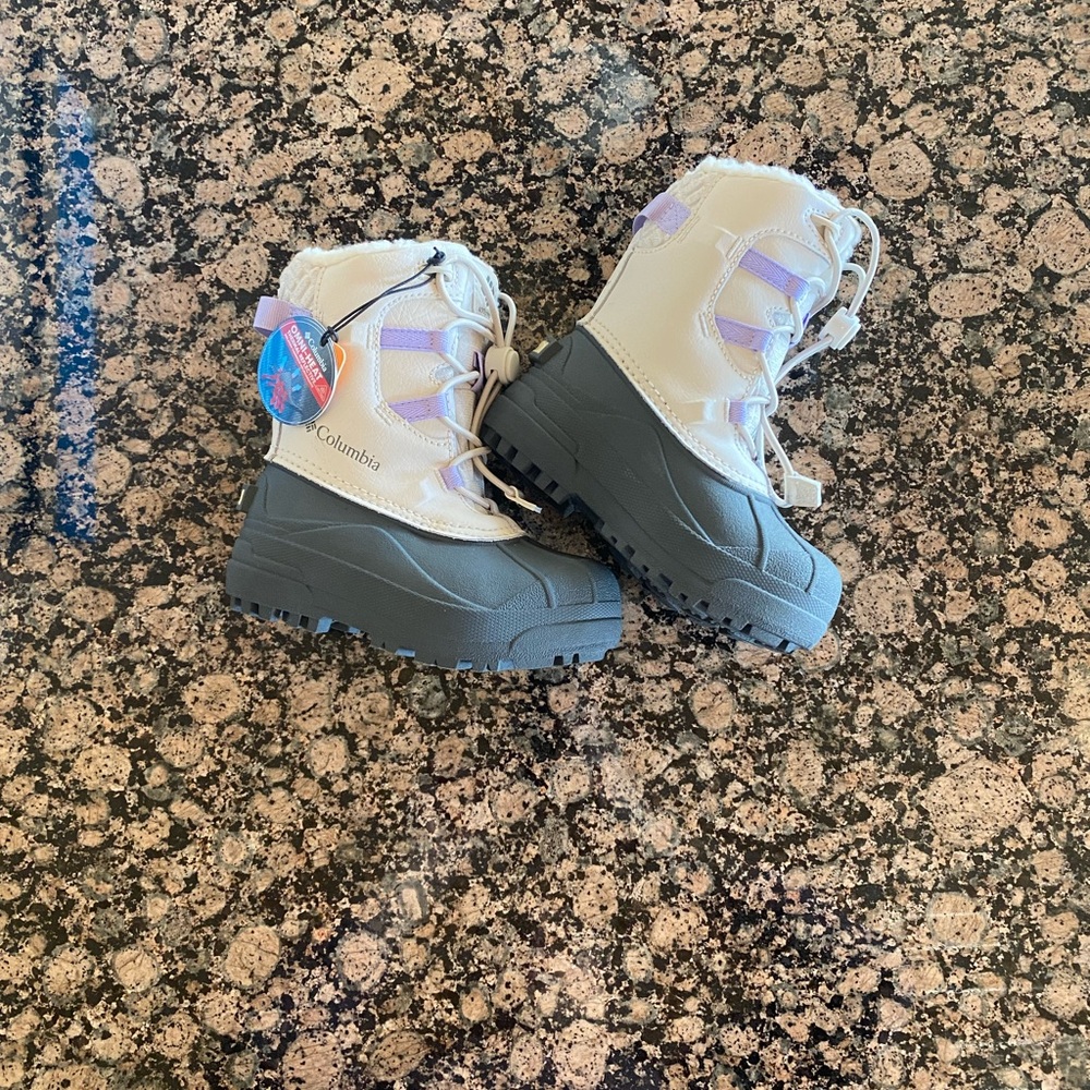 Columbia Kids' Gray and White Winter Boots